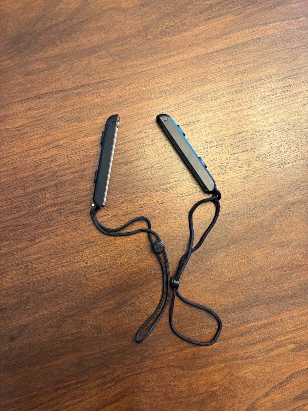 Gently Used Nintendo Switch 1 - Picture 8 of 9